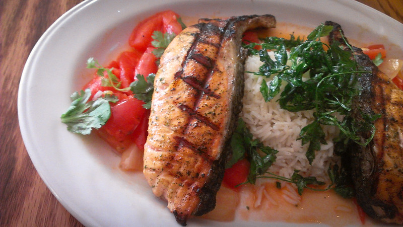 Grilled salmon with rice